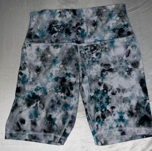 Lululemon Biker Shorts size: 4